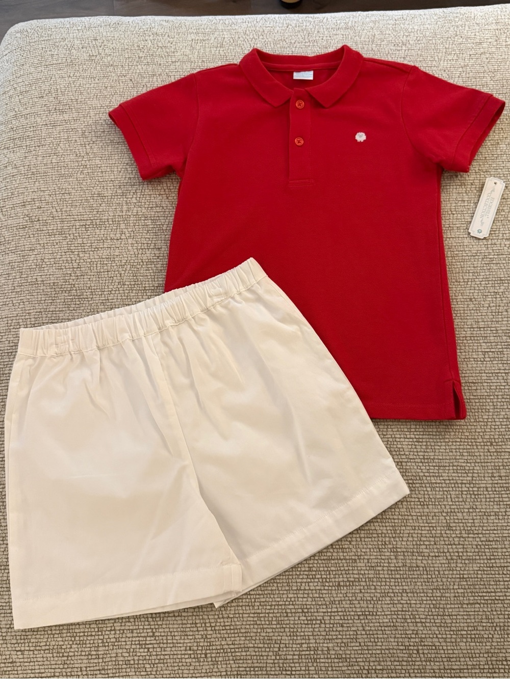 Edgehill Collection Red Polo Top with White Shorts Set— 5